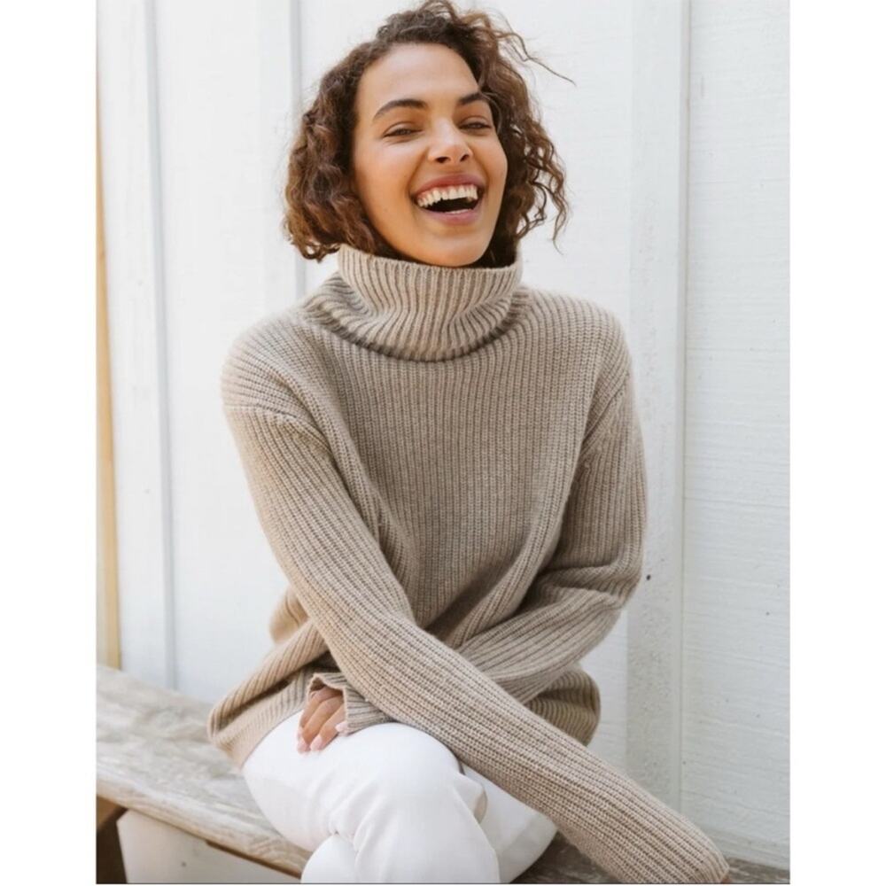 Jenni Kayne Cashmere Turtleneck Sweater Tan  Sz M